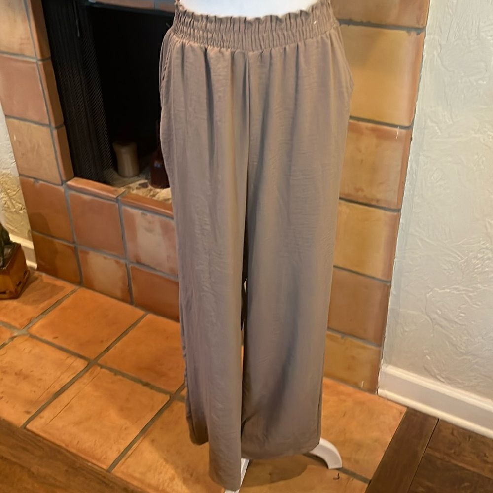 Rachel Paige, Size L, Mocha Elastic Waist Pull On Pants!